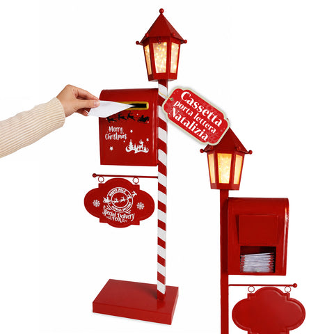 Caixa de correio natalícia DeerPost com lanterna LED e porta traseira, decoração metálica com placa suspensa, 92,5 cm de altura